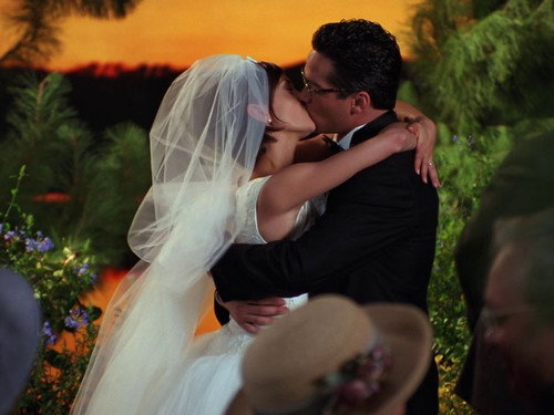 Lois & Clark: The New Adventures of Superman - S4E3: Swear to God, This Time We're Not Kidding