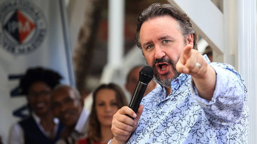 Death in Paradise - S7E2: The Stakes Are High
