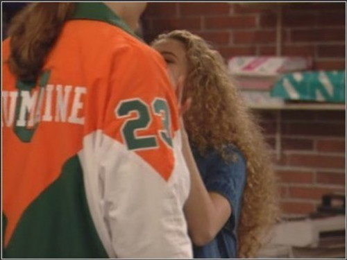 Married... with Children - S9E24: Radio Free Trumaine