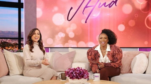 The Jennifer Hudson Show - S1E75: Anjelah Johnson-Reyes