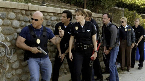 The Shield - S4E9: String Theory