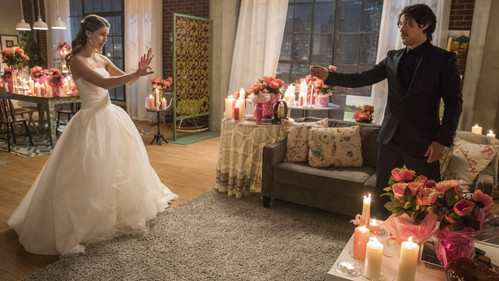 Supergirl - S2E13: Mr. & Mrs. Mxyzptlk