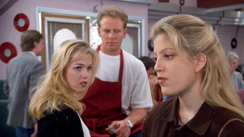 Beverly Hills, 90210 - S4E19: The Labors of Love
