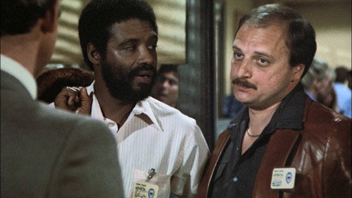 Hill Street Blues - S3E21: Buddy, Can You Spare a Heart?