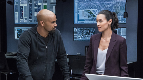 S.W.A.T. - S1E11: K-Town