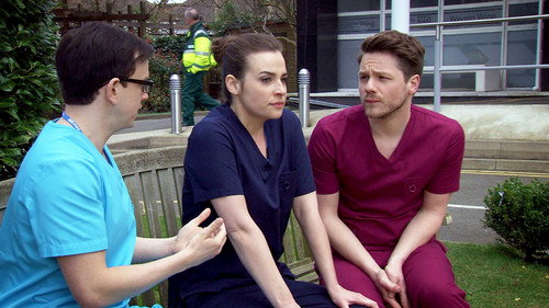 Holby City - S17E37: Spiral Staircases