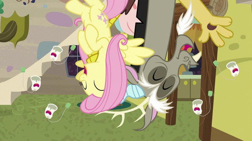 My Little Pony: Friendship Is Magic - S7E12: Discordant Harmony