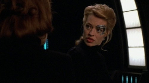 Star Trek: Voyager - S4E19: The Killing Game (2)