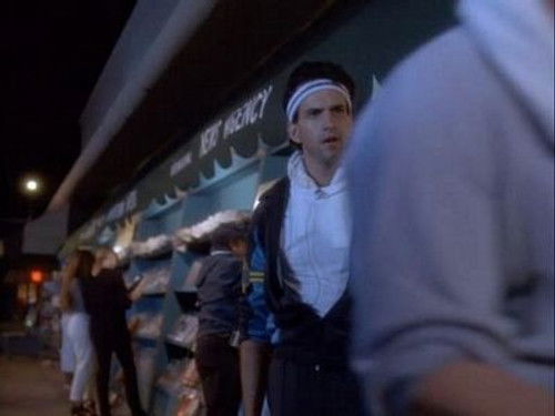 Miami Vice - S4E11: A Rock and a Hard Place