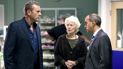 Casualty - S27E19: No Other Medicine