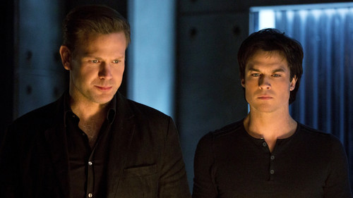 The Vampire Diaries - S8E12: What Are You?