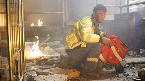 Casualty - S24E2: Dawn of the ED (2)