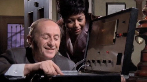 Mannix - S6E21: Search for a Whisper