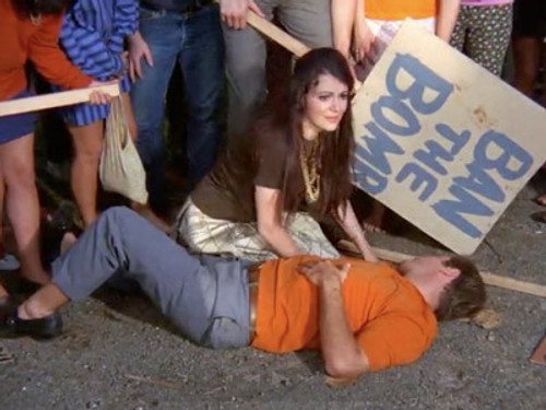 Hawaii Five-O - S1E23: Not That Much Different