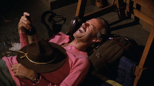 M*A*S*H - S8E6: Period of Adjustment