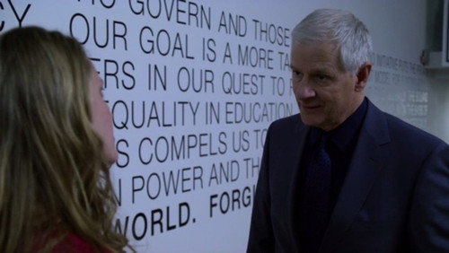 Law & Order - S19E22: The Drowned and the Saved