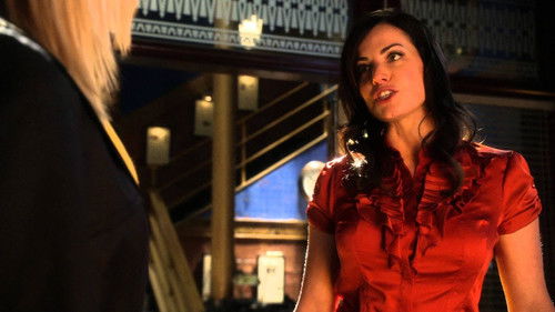 Smallville - S10E12: Collateral