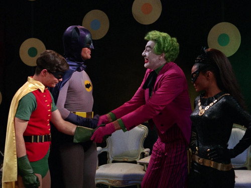 Batman - S3E16: The Funny Feline Felonies