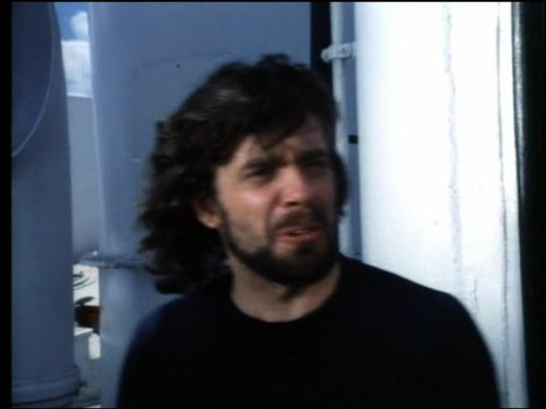 Hawaii Five-O - S10E2: You Don't See Many Pirates These Days