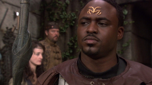 Stargate SG-1 - S8E13: It's Good to Be King