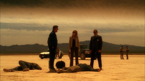 CSI: Crime Scene Investigation - S3E23: Inside the Box