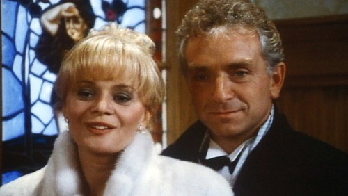 Falcon Crest - S4E17: Acid Tests