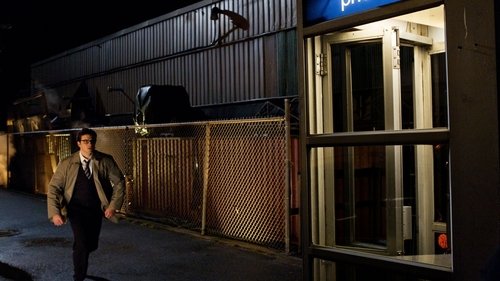 Smallville - S10E18: Booster