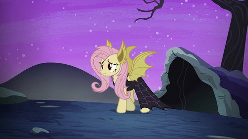 My Little Pony: Friendship Is Magic - S5E21: Scare Master