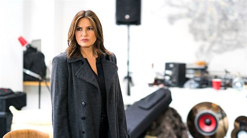 Law & Order: Special Victims Unit - S18E8: Chasing Theo