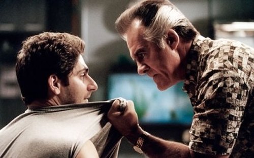 The Sopranos - S4E10: The Strong, Silent Type