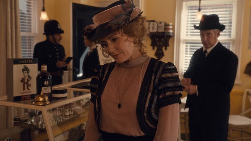 Murdoch Mysteries - S13E16: In the Company of Women