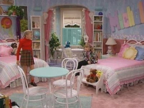 Full House - S6E11: Designing Mothers