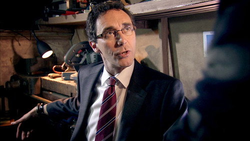 Holby City - S14E51: Blood Money