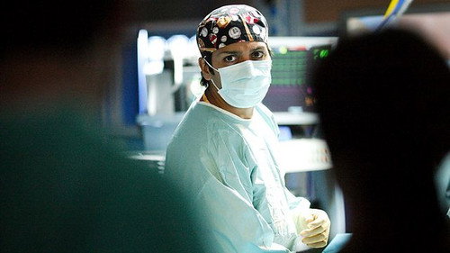 Holby City - S12E53: Long Night's Journey Into Day