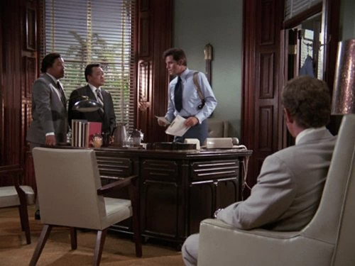 Hawaii Five-O - S4E22: Didn't We Meet At A Murder?