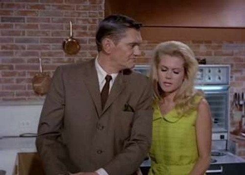 Bewitched - S5E1: Samantha's Wedding Present