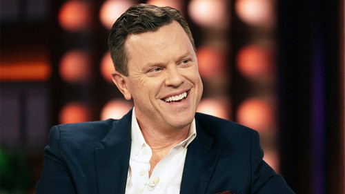 The Kelly Clarkson Show - S5E102: Willie Geist, Kiawentiio & Elizabeth Yu, Robyn Schall