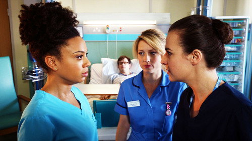 Holby City - S18E34: The Sky Is Falling