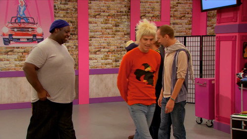 RuPaul's Drag Race - S4E7: Dragazines