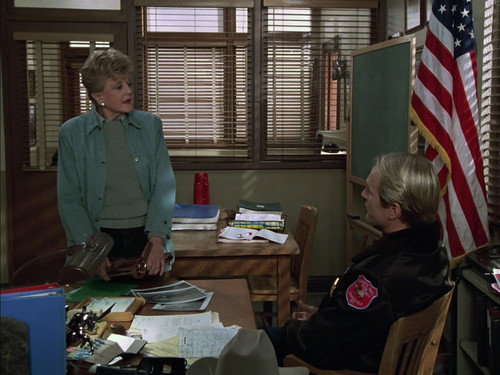 Murder, She Wrote - S12E18: Track of a Soldier
