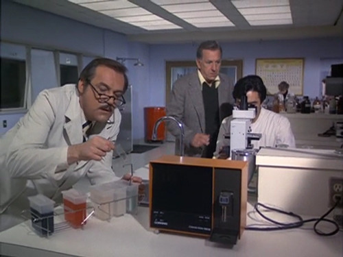 Quincy, M.E. - S4E10: A Question of Death