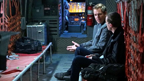 NCIS - S13E8: Saviors