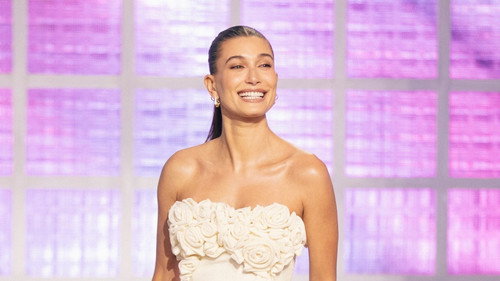The Kelly Clarkson Show - S3E172: Hailey Bieber, Anitta, KANGDANIEL