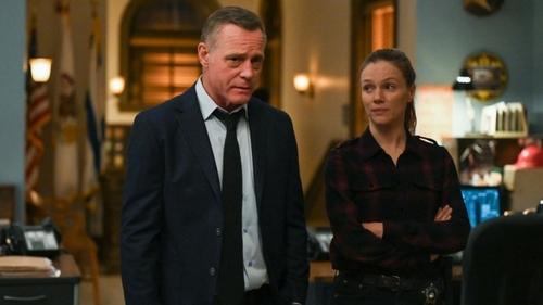 Chicago P.D. - S10E16: Deadlocked
