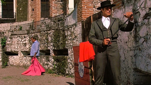 Columbo - S5E4: A Matter of Honor