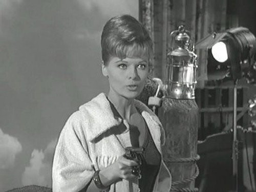 Perry Mason - S7E15: The Case of the Capering Camera