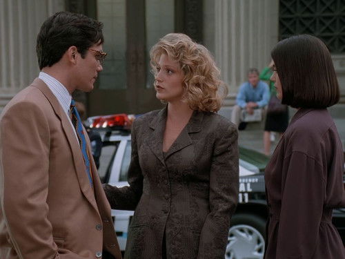 Lois & Clark: The New Adventures of Superman - S2E5: Church of Metropolis