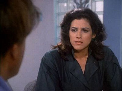 Miami Vice - S3E24: Heroes of the Revolution