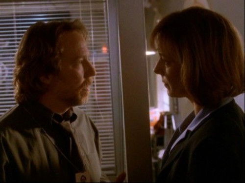 The West Wing - S1E13: Take out the Trash Day