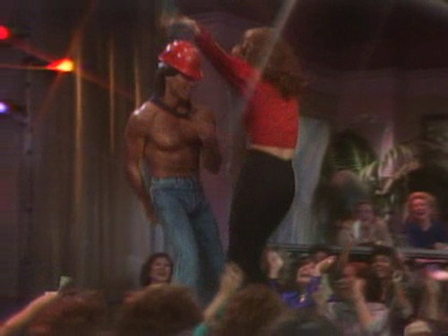 Married... with Children - S2E5: Girls Just Want to Have Fun (1)